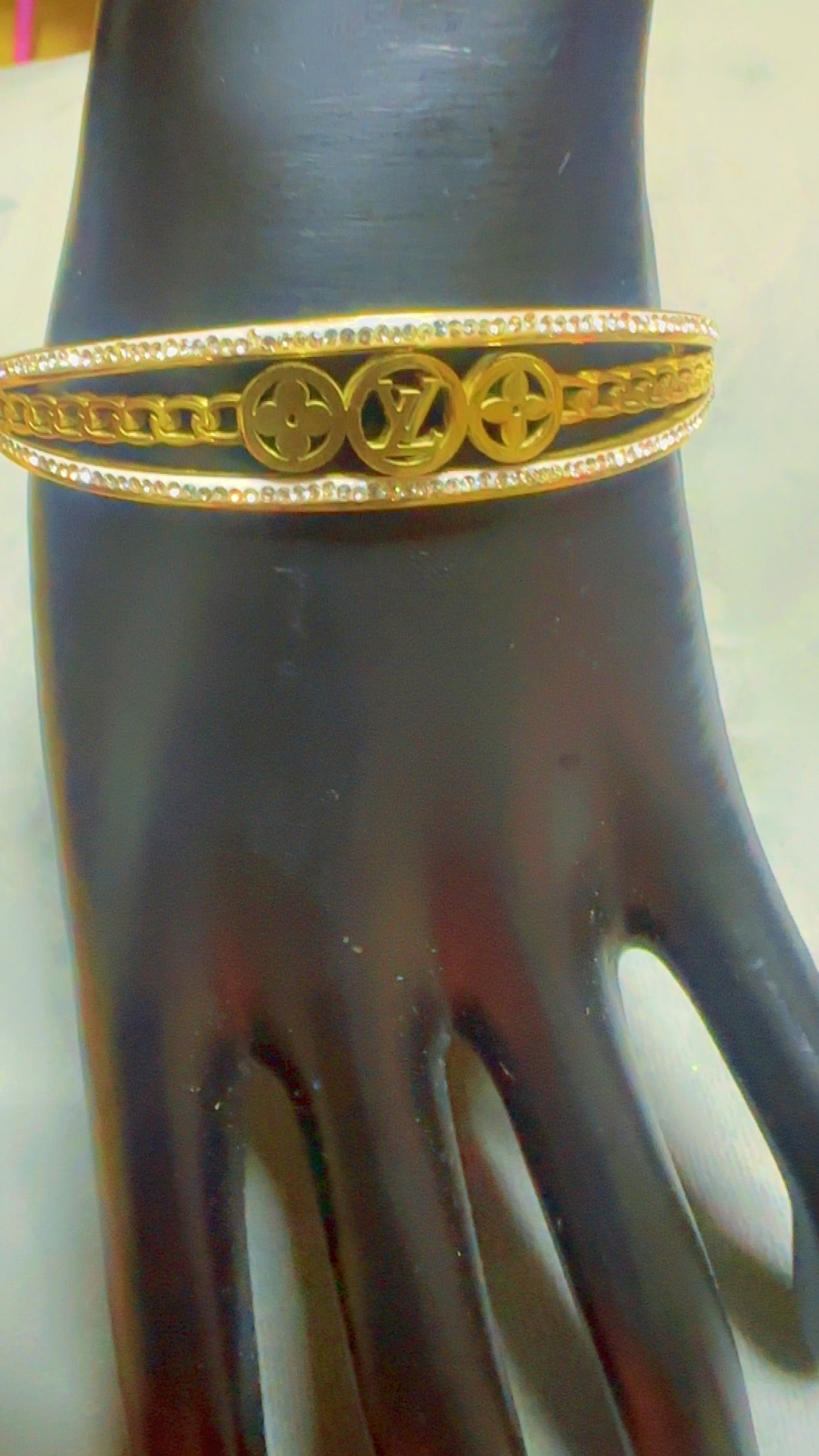 Bracelet