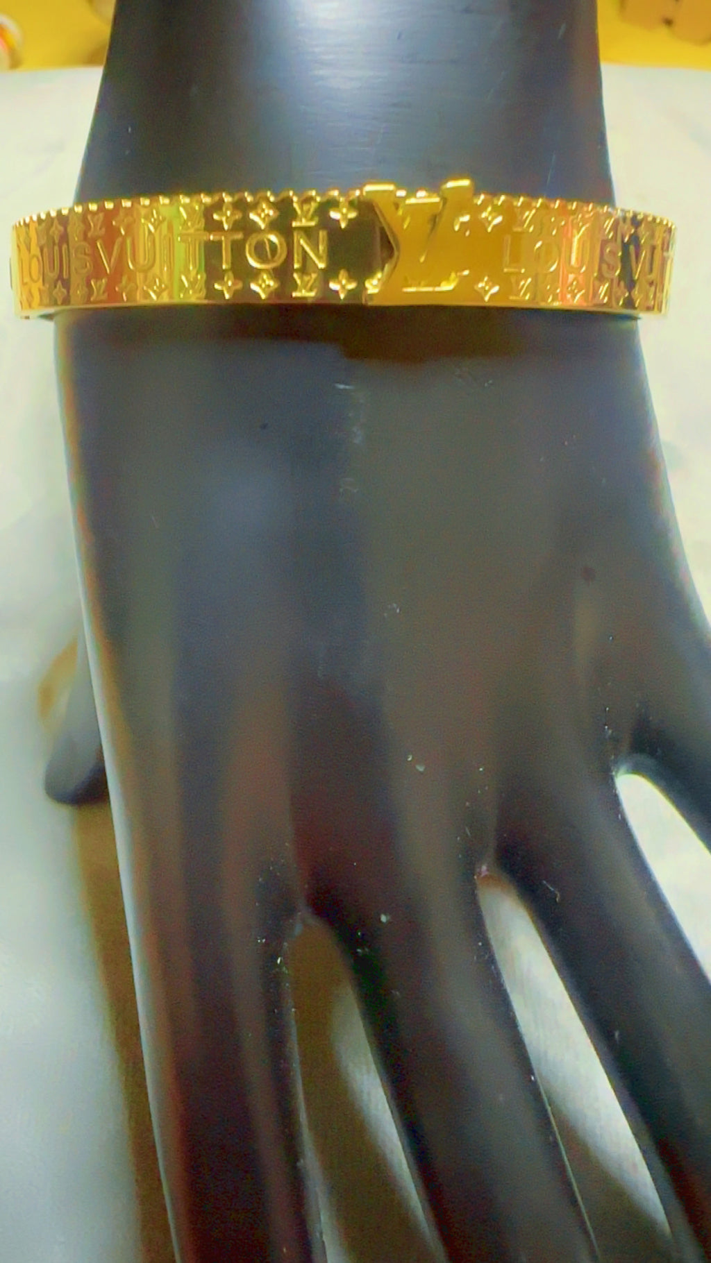 Bracelet