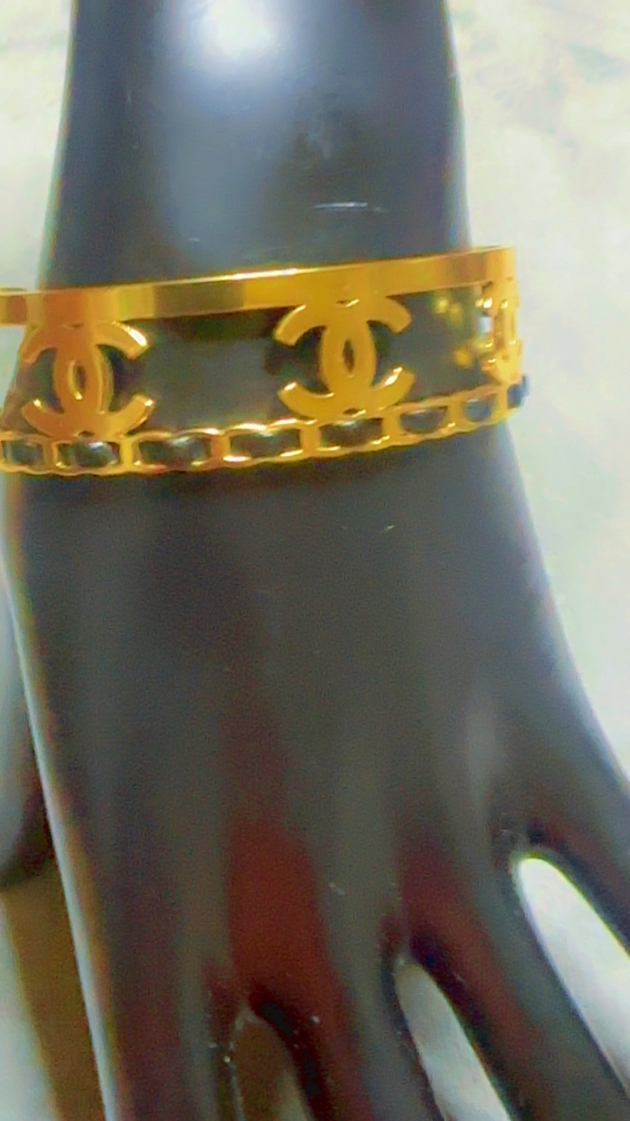 Bracelet